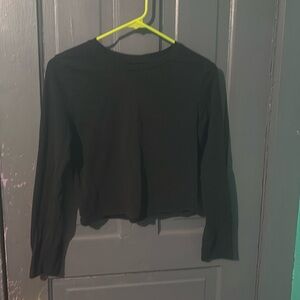 Long sleeve cropped tee